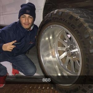 Meet your Posher, Carlos